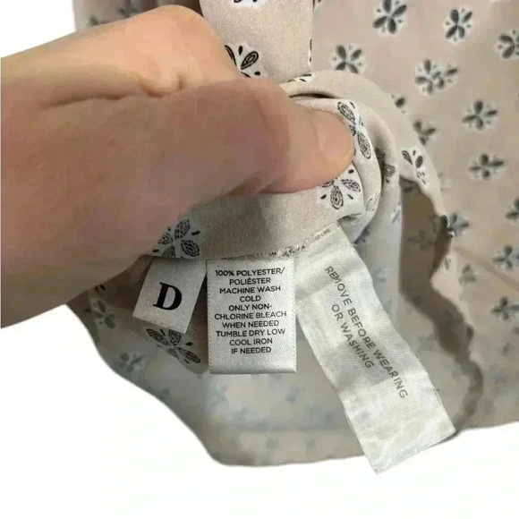 LOFT Nude/Blush Black Print Patterned Blouse Ann Taylor XS Workwear office - Picture 3 of 8